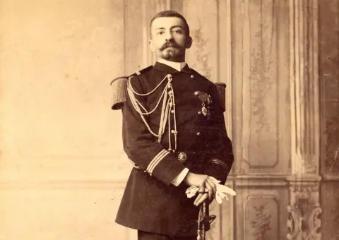 Grades et carrière militaire